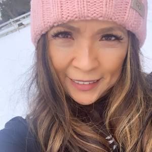 Meet your Posher, Mia